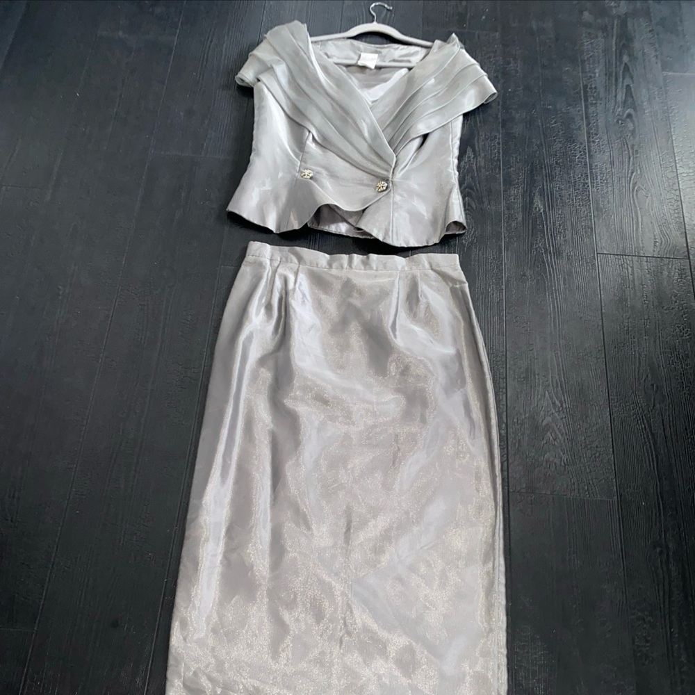 Elegant Silver Two-Piece Skirt Set - Women